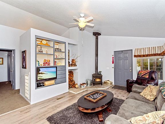 5th image of 2016 Cedar Pine Ln