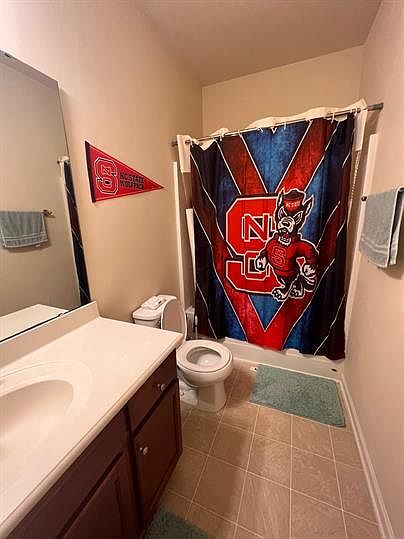 2nd image of 208 Durants Neck Ln #1