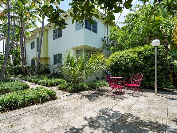 5th image of 1007 Bay Dr #205