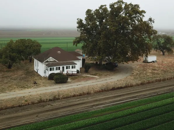 511 Breen Rd, San Juan Bautista, CA 95045