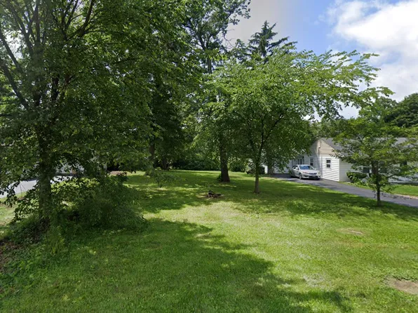 33218 N Sears Blvd, Grayslake, IL 60030