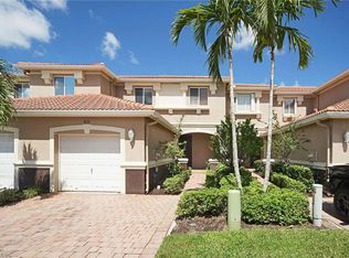 9757 Roundstone Cir, Fort Myers, FL 33967