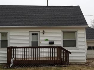 302 Vinton St, Palo, IA 52324