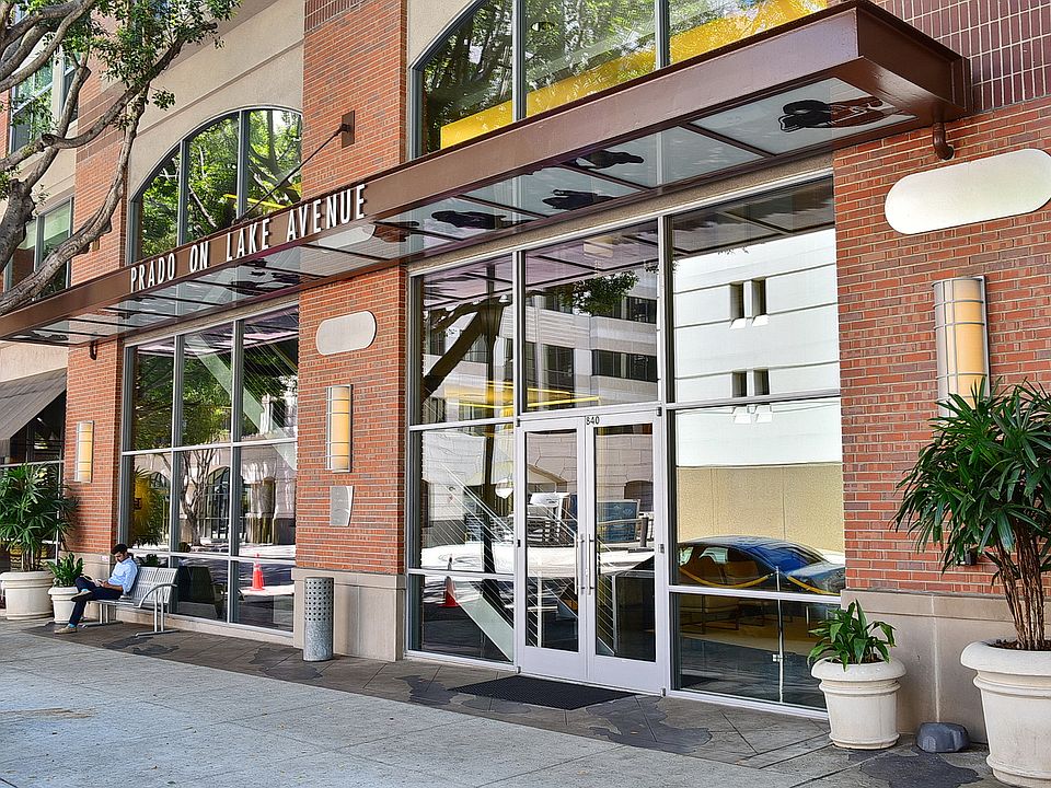1st image of 840 E Green St Unit 320