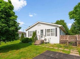 73 River Ridge Dr E, Charlottetown, PE C1C 1R1