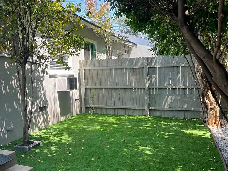 253 E Center St — Photo 17