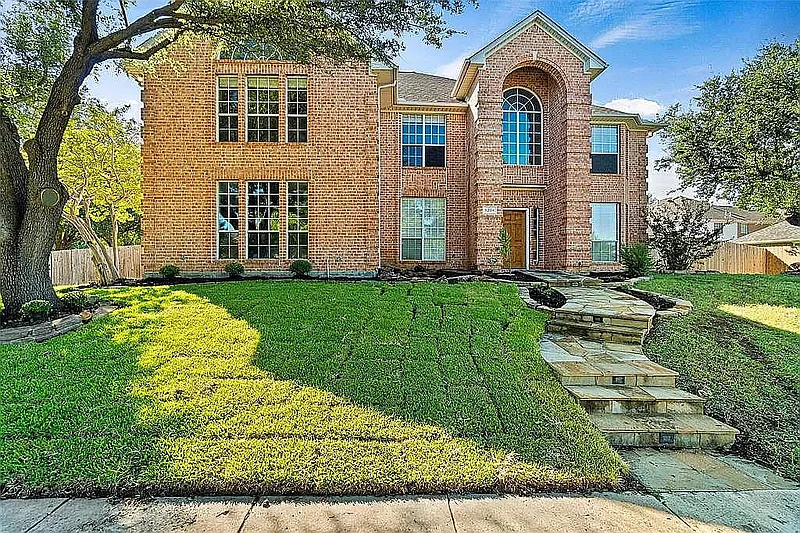 Property main image