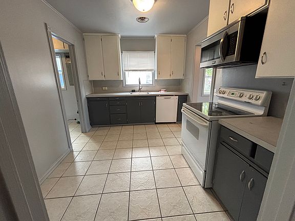 4th image of 105 Armistead Ave