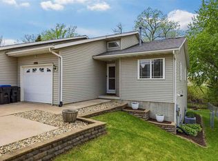 1428 Kodiak Ct, Coralville, IA 52241