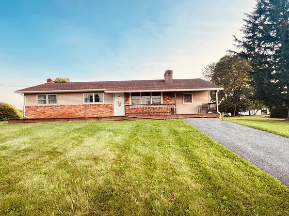 2323 Flag Marsh Rd, Mount Airy, MD 21771