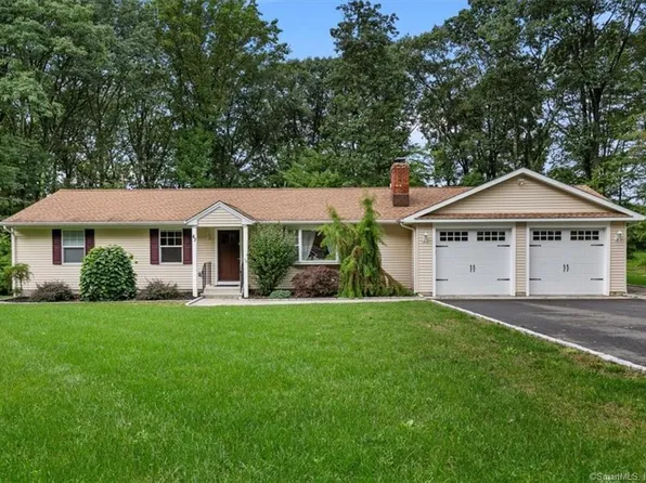 43 Osborn Lane, Monroe, CT 06468