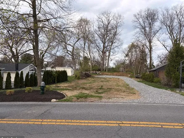 Fountain Head Rd, Hagerstown, MD 21742