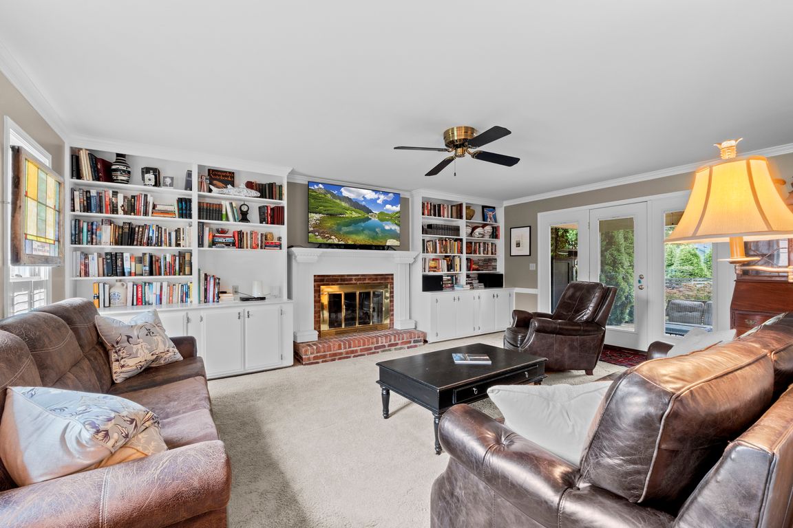 next background image