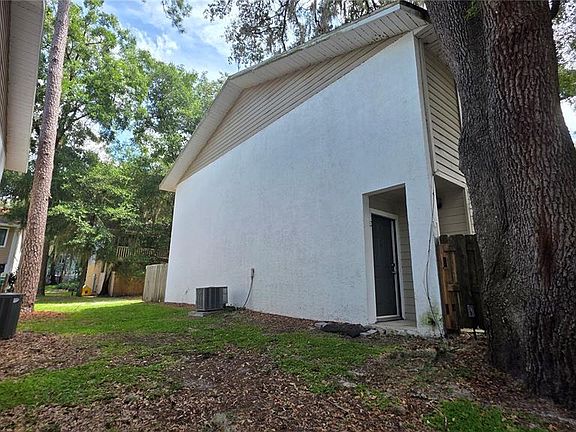 2nd image of 2213 SW 39th Way