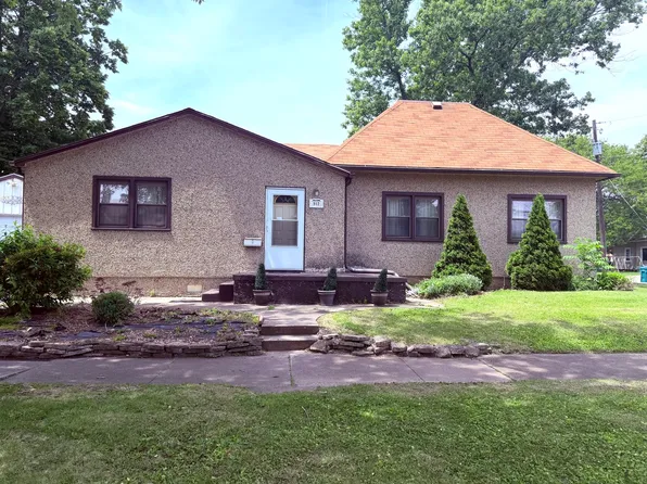 912 N Monroe St, Streator, IL 61364