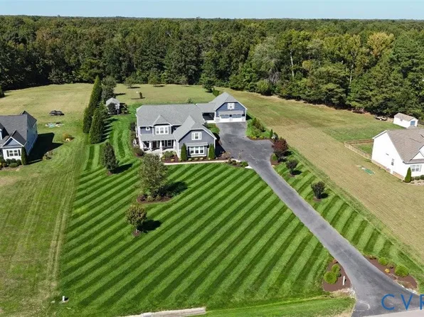 11207 Garland Park Ln, Hanover, VA 23069