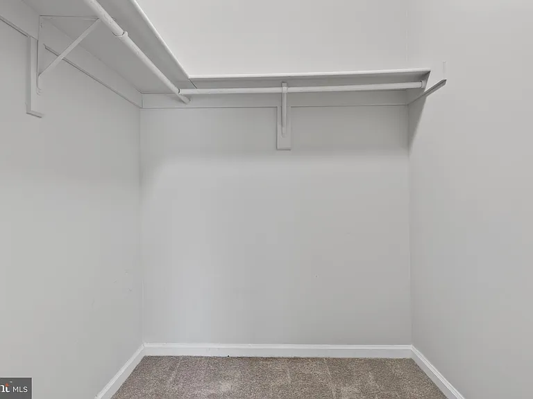 722 Hetzel Ter SE — Photo 16