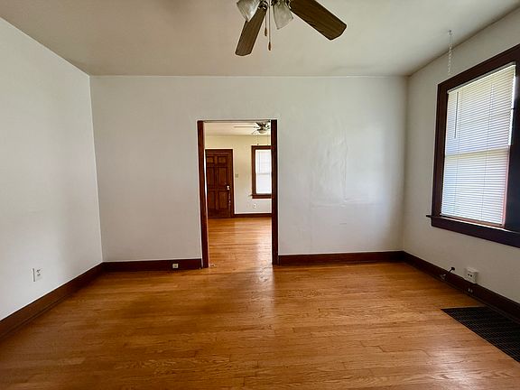 5th image of 3203 Roland Ave #3203