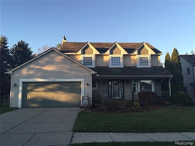 1st image of 709 Woodleigh Way