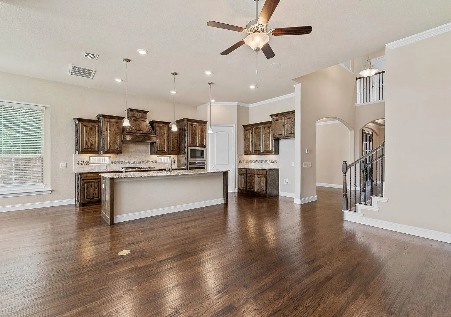 Luxury 55+ Community in Flower Mound! — Photo 2