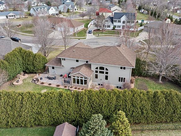 4th image of 823 Cullen Cir