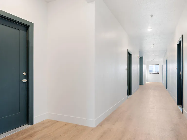 Shadow Ridge Apartments — Photo 41