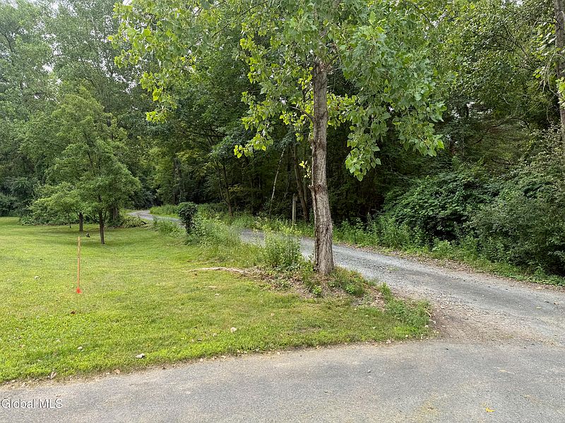 3rd image of 48 Spring Landing Boulevard