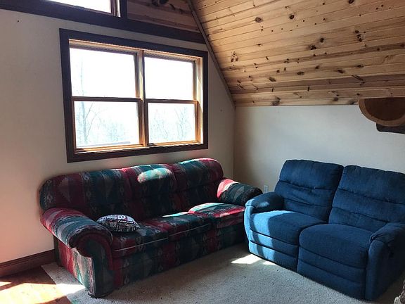 5th image of 642 Schmitt Ln
