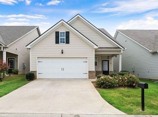 42 Castlemoor Loop, Adairsville, GA 30103