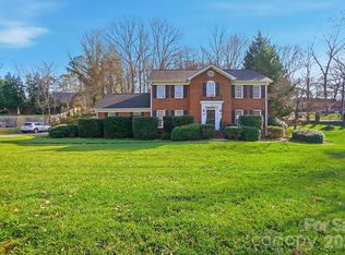 1308 Dumbarton Rd, Gastonia, NC 28054