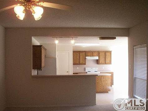 5th image of 104 Yosemite Dr