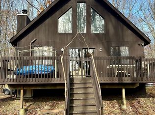 131 Wild Meadow Dr, Milford, PA 18337