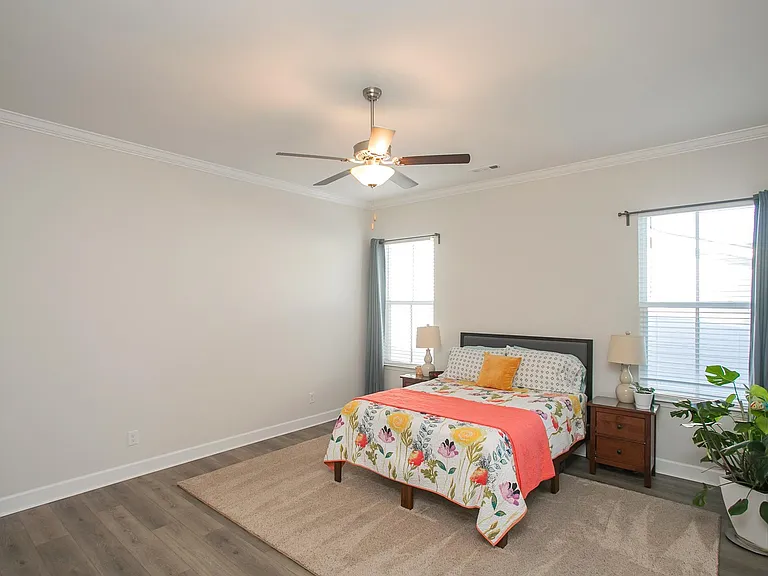 605 Quiet Cir — Photo 18