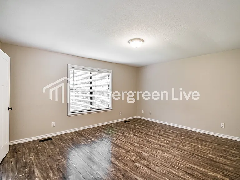 8549 Wild Cherry Dr — Photo 12