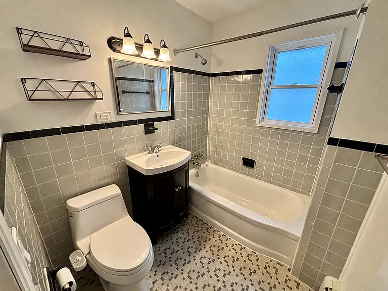 4 Fairview Dr #2 — Photo 10
