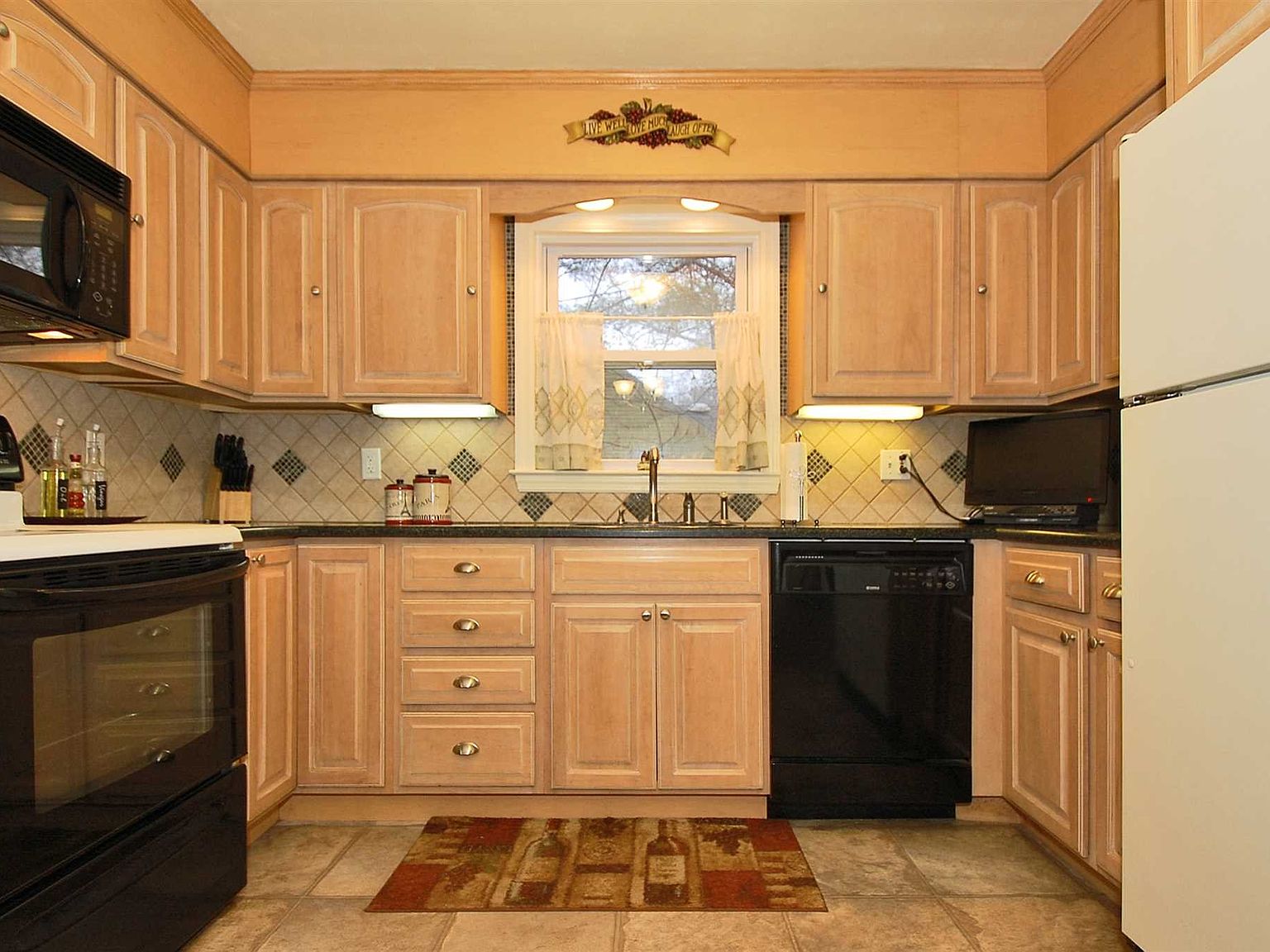 45 Alda Dr, Poughkeepsie, NY 12603 Zillow