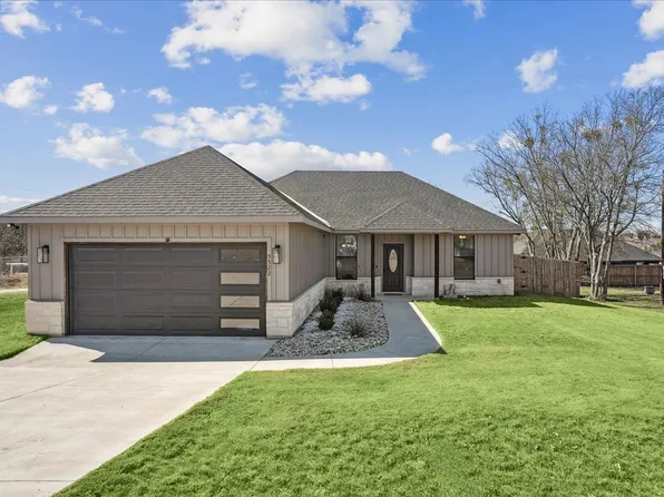 5522 Firewood Trl, Granbury, TX 76048
