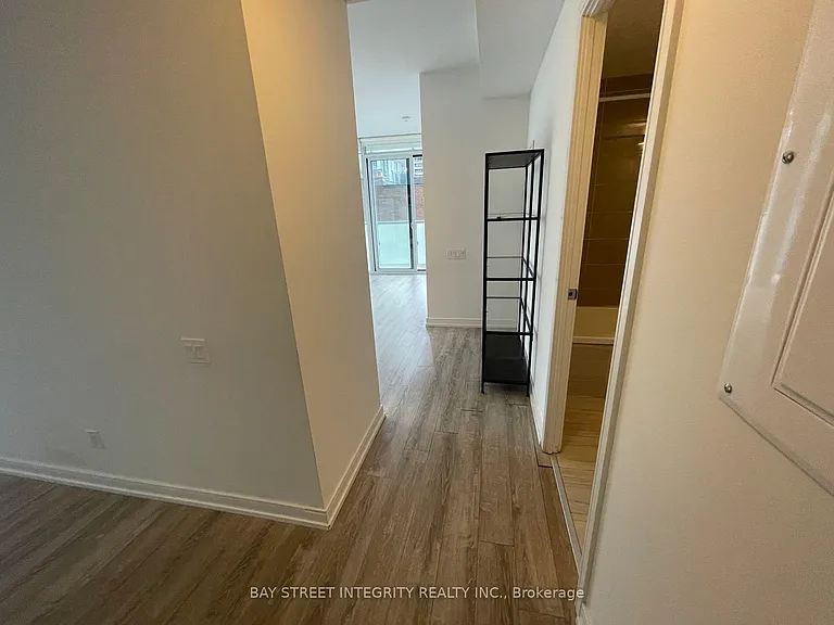 28 Wellesley St E #809 — Photo 13