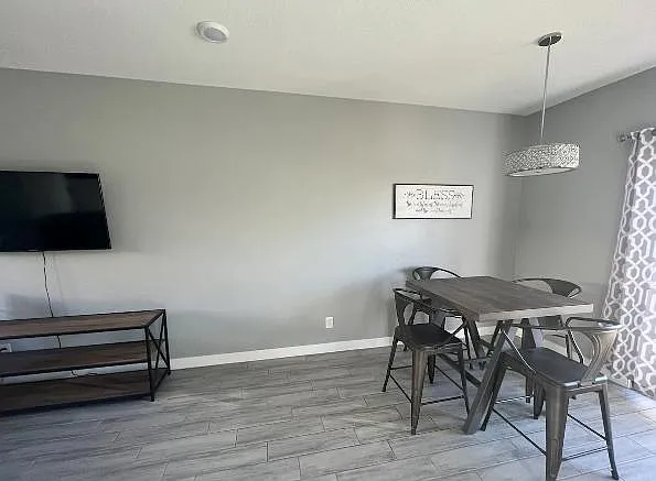2969 N Oregon St — Photo 7
