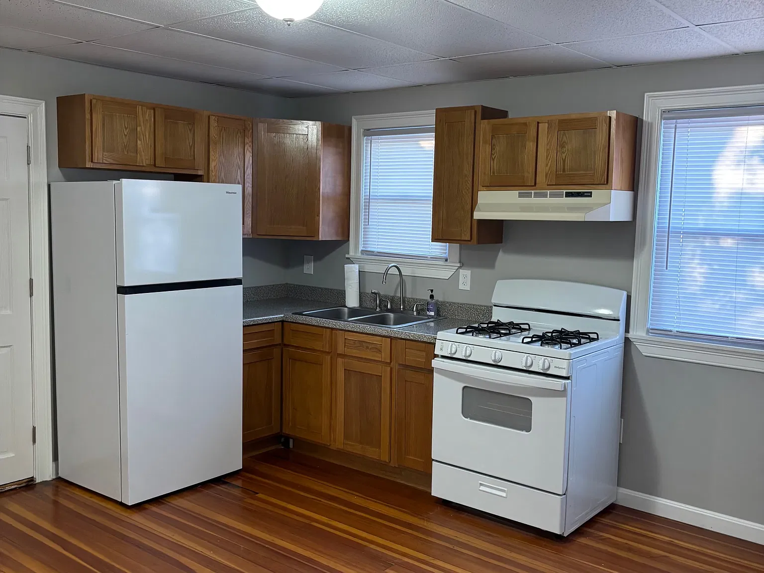 2 bed, $1,800 — Photo 4