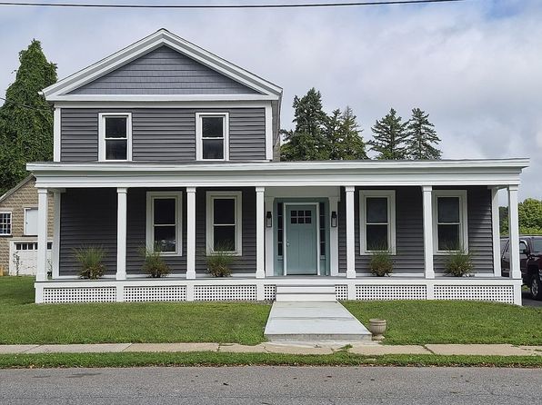 6 Fisher St