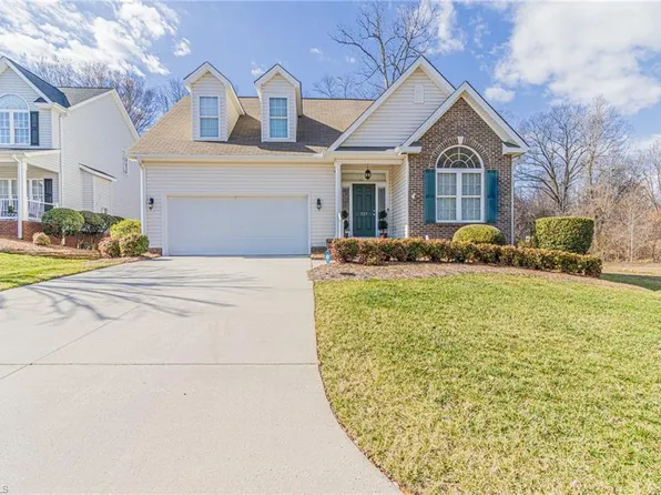 327 Frank Cherry St, Eden, NC 27288