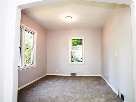 2nd image of 3009 Polk St NE