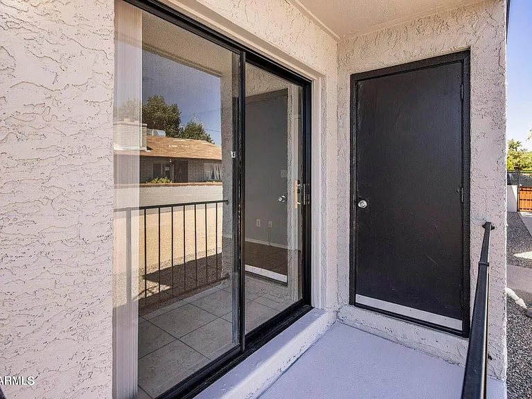 3823 N 23rd Dr — Photo 15