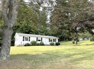 12A Beebe Ln, Mansfield, CT 06268