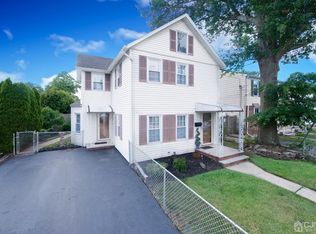 9 Augusta St, Jamesburg, NJ 08831