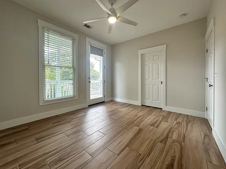 1415 Abercorn St — Photo 18