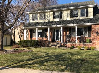 6810 Crooked Creek Dr, Lincoln, NE 68516