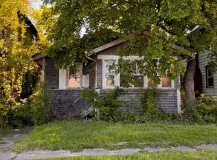 709 Vermont St, Gary, IN 46402