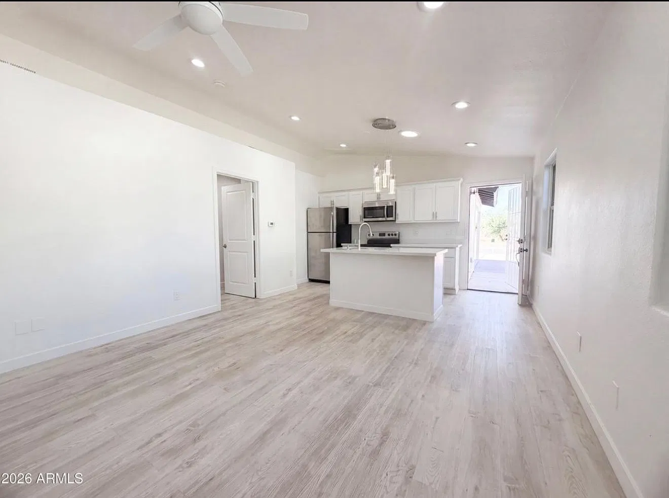 1 bed, 550 sqft, $1,500 — Photo 3